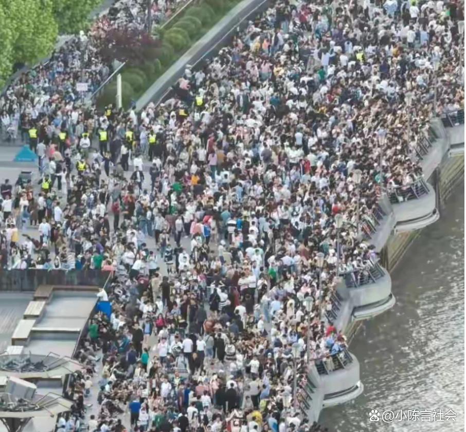 五一出游的人有多努力